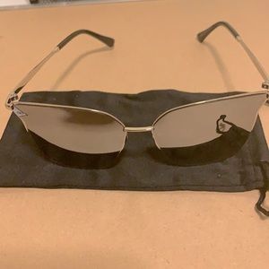 Black and grey fashion sunglasses